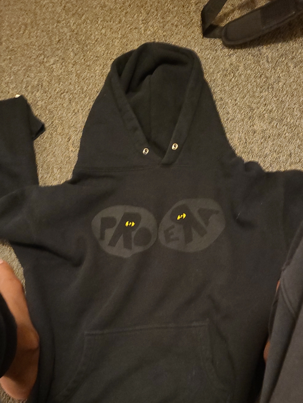 Black Men's Hoodie Sweatshirt with Subtle Logo